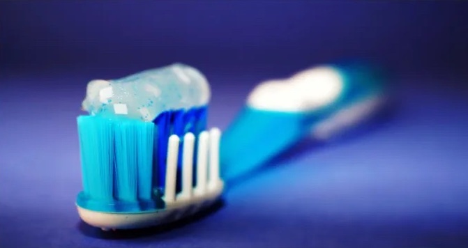 5 Mistakes to avoid while brushing your teeth